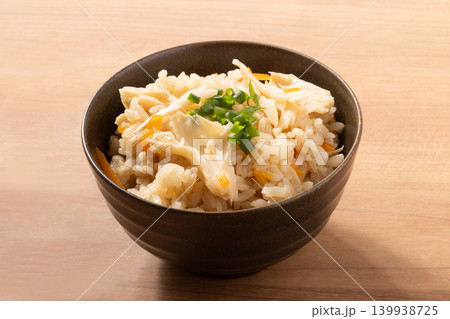 白舞茸 炊き込みご飯 白舞茸 炊き込みご飯 139938725