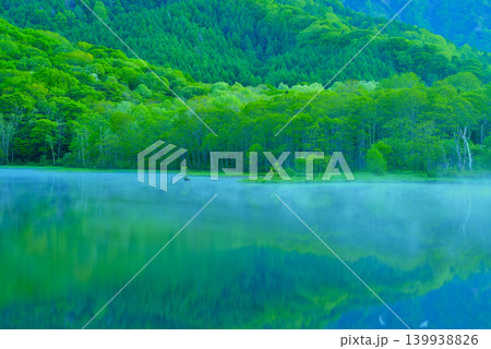 鏡池 139938826