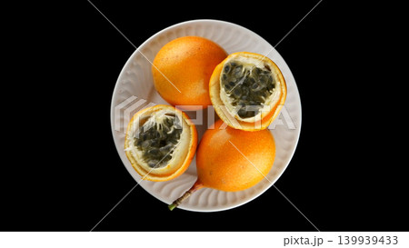 Passion fruit maracuja granadilla 139939433