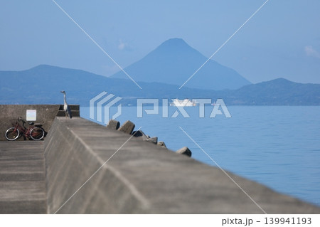 錦江湾から望む開聞岳 錦江湾から望む開聞岳 139941193