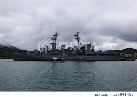 遊覧船から見えた。海上自衛隊退役艦とえい船 遊覧船から見えた。海上自衛隊退役艦とえい船 139941455