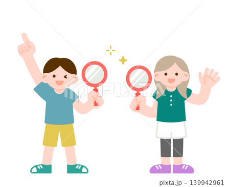 虫眼鏡で調べる子供たち　探究学習・観察 139942961