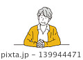 困った表情のシニア女性のイラスト素材 139944471