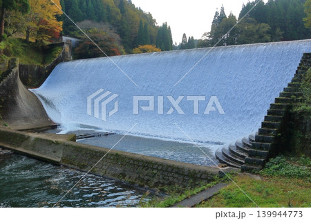 大分県 豊後竹田市の白水ダム(白水溜池堰堤) 大分県 豊後竹田市の白水ダム(白水溜池堰堤) 139944773