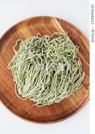 わかめ入り中華麺 わかめ入り中華麺 139944830