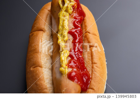 美味しそうなホットドッグ 美味しそうなホットドッグ 139945803