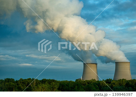Nuclear power plant cooling towers with smoke Nuclear power plant cooling towers with smoke 139946397