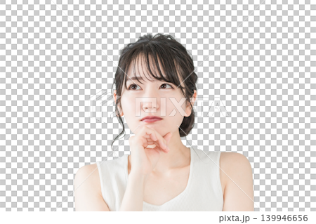 頬杖をついて考える,悩むアジア人女性（美容,ダイエット,エステ,脱毛） 139946656