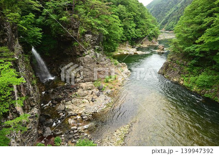 新緑の虹見の滝 新緑の虹見の滝 139947392