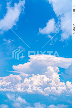 【夏素材】蝶ヶ岳山頂から見た夏のダイナミックな入道雲と青空【長野県】 139948188