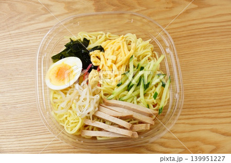 コンビニ冷やし中華 139951227