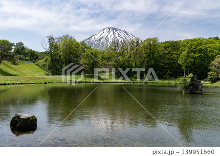 早春の羊蹄山 早春の羊蹄山 139951660