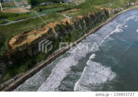 千葉・屏風ヶ浦の断崖海岸を望む空撮風景 千葉・屏風ヶ浦の断崖海岸を望む空撮風景 139953727
