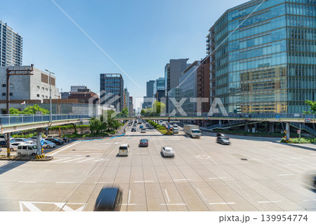 高層ビルが建ち並ぶ、丸の内の都市風景〈愛知県名古屋市〉 高層ビルが建ち並ぶ、丸の内の都市風景〈愛知県名古屋市〉 139954774