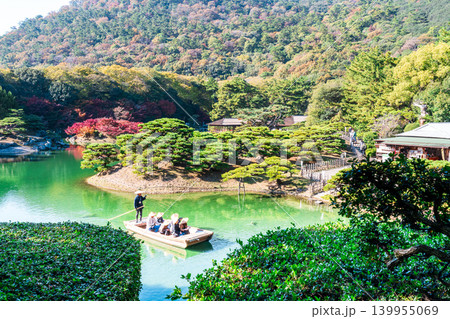 【特別名勝】栗林公園 晩秋の風景 飛猿巌から見た南湖3 香川県高松市 【特別名勝】栗林公園 晩秋の風景 飛猿巌から見た南湖3 香川県高松市 139955069