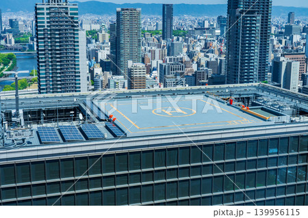 大阪市中央区 高層ビルの屋上の緊急離着陸場 大阪市中央区 高層ビルの屋上の緊急離着陸場 139956115