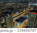 大都市の夜景と都市高速道路の光跡（横浜、東京、大阪） 139956707