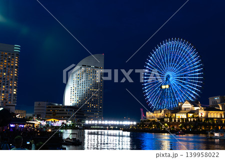 大桟橋から見たみなとみらいの夜景 大桟橋から見たみなとみらいの夜景 139958022