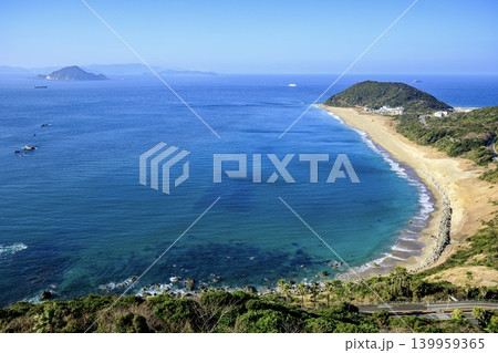 田原市、伊良湖岬と恋路ヶ浜の俯瞰風景 139959365