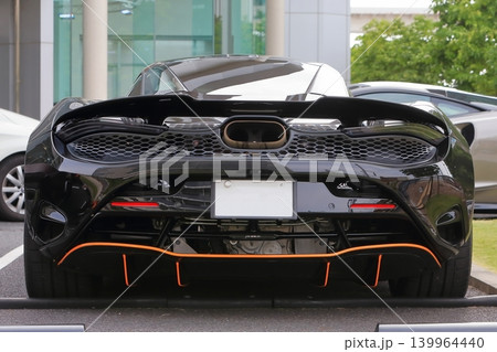 イギリス製の高級スポーツカー イギリス製の高級スポーツカー 139964440