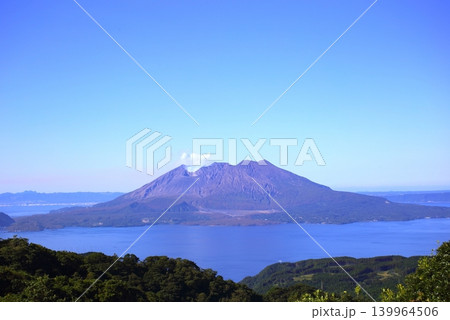 鹿児島県鹿屋市うわば公園から桜島を望む 鹿児島県鹿屋市うわば公園から桜島を望む 139964506