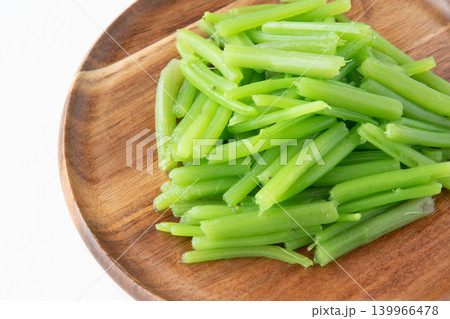 茹でた山菜のみず 139966478