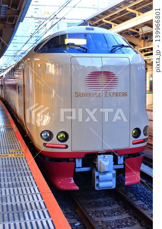 サンライズエクスプレス 285系(東京駅) サンライズエクスプレス 285系(東京駅) 139966801