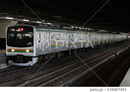 宇都宮駅に停車する 日光線 205系 Y7編成 宇都宮駅に停車する 日光線 205系 Y7編成 139967891