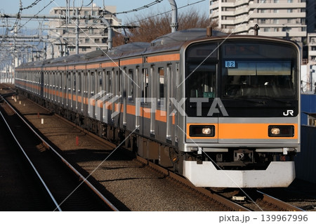 武蔵境駅に進入する 中央快速線 209系1000番台 トタ82編成 武蔵境駅に進入する 中央快速線 209系1000番台 トタ82編成 139967996