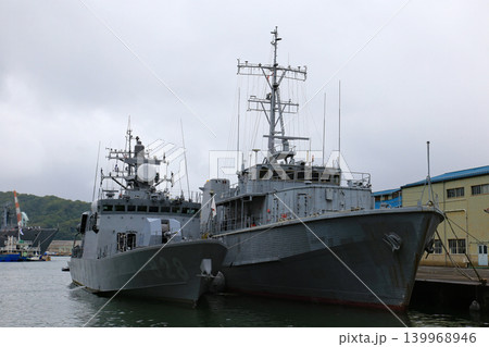 退役艦 木造掃海艇とミサイル艇 退役艦 木造掃海艇とミサイル艇 139968946