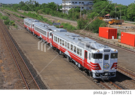 タイ国鉄の元JR東日本のキハ40 タイ国鉄の元JR東日本のキハ40 139969721