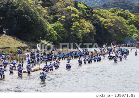 御木曳初式 川曵 遷宮行事 役木曳 令和のお木曳 お木曳行事 神宮式年遷宮 御木曳初式 川曵 遷宮行事 役木曳 令和のお木曳 お木曳行事 神宮式年遷宮 139971388