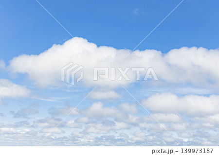 青空と白い雲 青空と白い雲 139973187