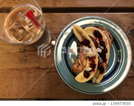 エルビスサンドのあるカフェ エルビスサンドのあるカフェ 139973650