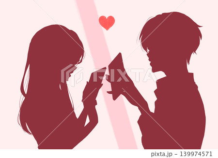 スマホを操作している男女 向かい合わせ 影絵 スマホを操作している男女 向かい合わせ 影絵 139974571