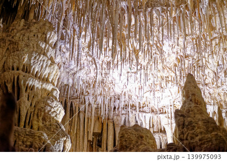 Drach Caves, Majorca Spain - Underground Stalactite and Stalagmite Formation Drach Caves, Majorca Spain - Underground Stalactite and Stalagmite Formation 139975093