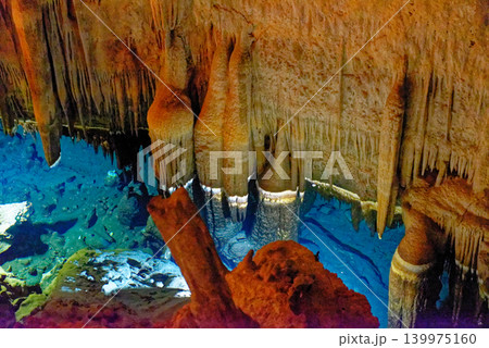 Drach Caves, Majorca Spain - Underground Stalactite and Stalagmite Formation 139975160