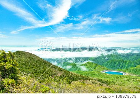 栃木県那須郡那須町 日の出平から見る沼ッ原湿原と白笹山 栃木県那須郡那須町 日の出平から見る沼ッ原湿原と白笹山 139978379