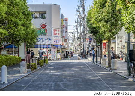 東京都世田谷区の都市風景 用賀駅周辺の街並み 東京都世田谷区の都市風景 用賀駅周辺の街並み 139978510