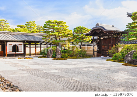 晩秋の京都 建仁寺 大雄苑 晩秋の京都 建仁寺 大雄苑 139979070