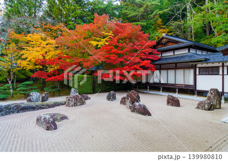 高野山 秋の金剛峯寺の蟠龍庭 高野山 秋の金剛峯寺の蟠龍庭 139980810