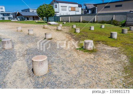 京都府向日市　史跡長岡宮跡　朝堂院公園 139981173