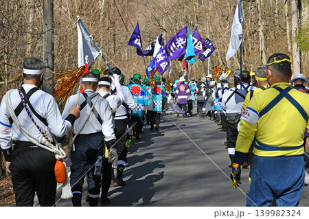 御柱祭　山出し　 139982324