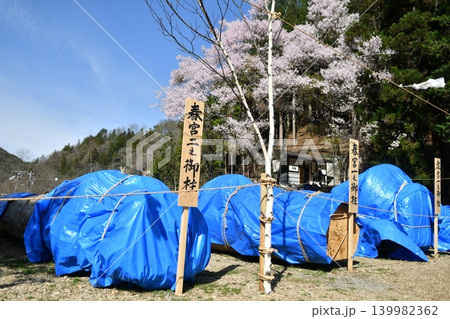 御柱祭　里曳き　注連掛 139982362