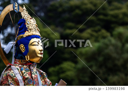 極楽浄土への祈り ― 当麻寺 中将姫供養祭 極楽浄土への祈り ― 当麻寺 中将姫供養祭 139983198