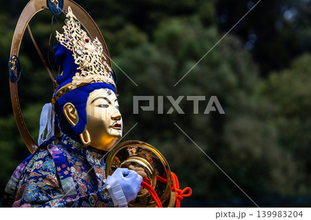 極楽浄土への祈り ― 当麻寺 中将姫供養祭 139983204