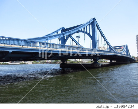 青空に映える清洲橋 ―水辺に架かる都市の美― 青空に映える清洲橋 ―水辺に架かる都市の美― 139984234