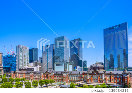 日本の東京都市景観 不快…。東京駅新景色。ズラリ並んだ超高層ビル群…圧巻の光景…=5月19日 日本の東京都市景観 不快…。東京駅新景色。ズラリ並んだ超高層ビル群…圧巻の光景…=5月19日 139984811
