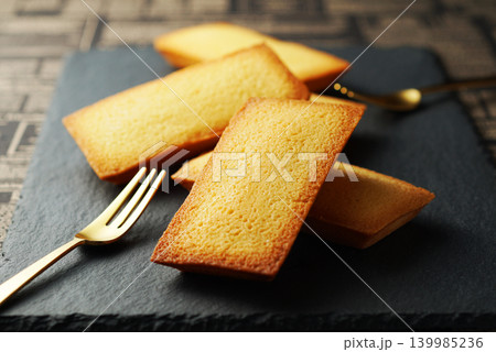 フィナンシェ 139985236