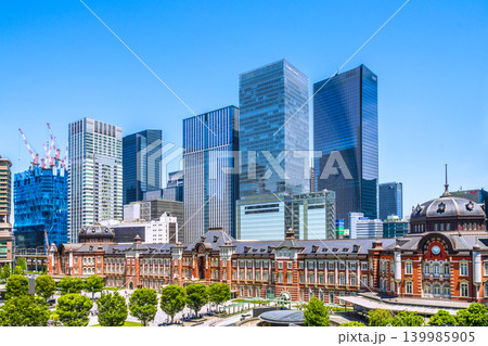 日本の東京都市景観 不快…。東京駅新景色。ズラリ並んだ超高層ビル群…圧巻の光景…＝5月19日 139985905